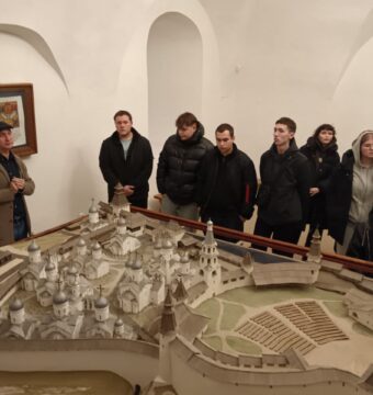 photo_2025-11-11_10-21-31