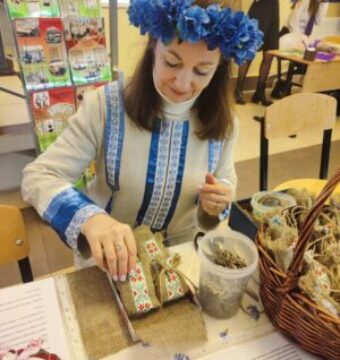 photo_2025-11-21_08-27-00-300×400